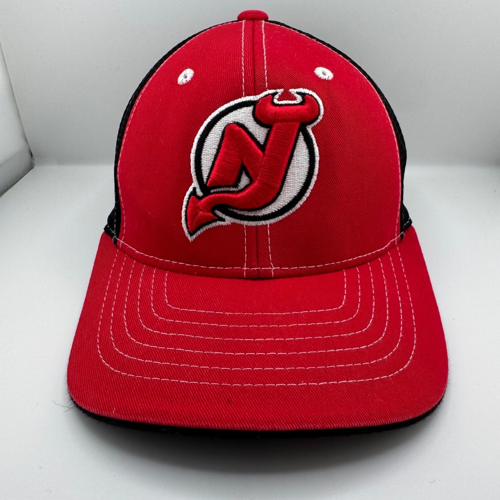 Old Time Hockey New Jersey Devils Hat Mens OSFM Red Black Good NHL Mesh Flexfit